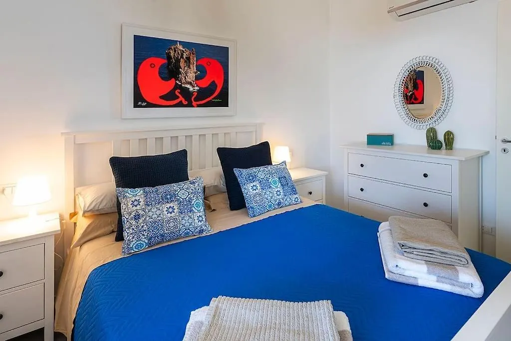 Casa Mama Private Access To Sea location